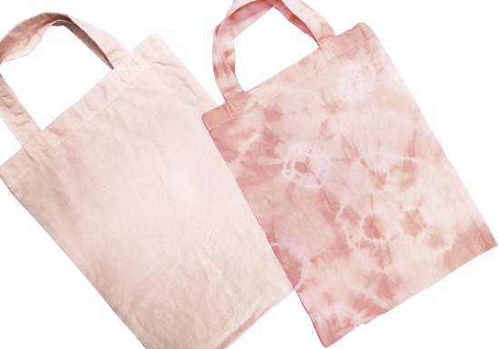 イチゴ色に染めましょう！